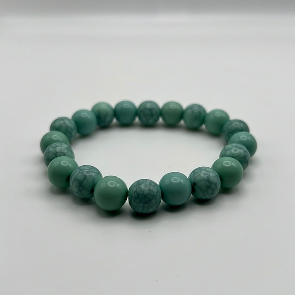 7” Aqua Beaded Bracelet - Picture 2 of 2